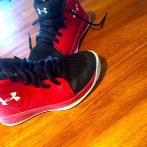 Boys Under Armour Youth Jet Basketball GS Red Shoes